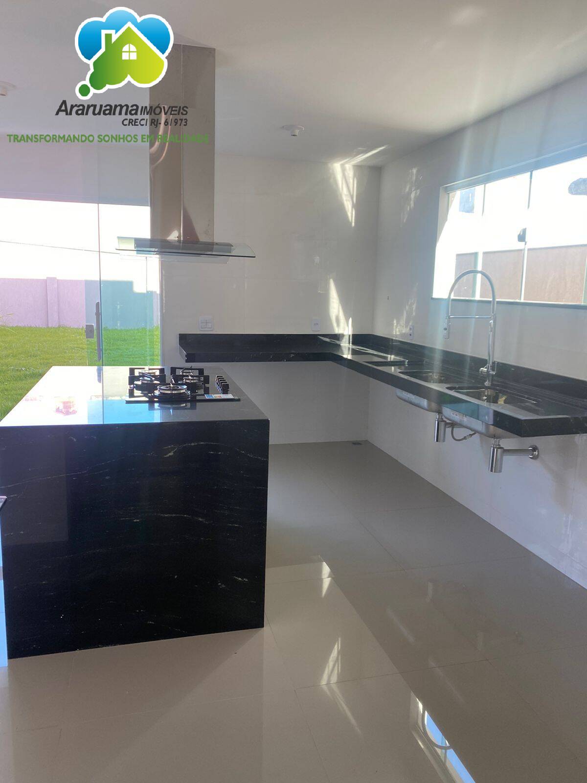 Casa à venda com 4 quartos, 315m² - Foto 17