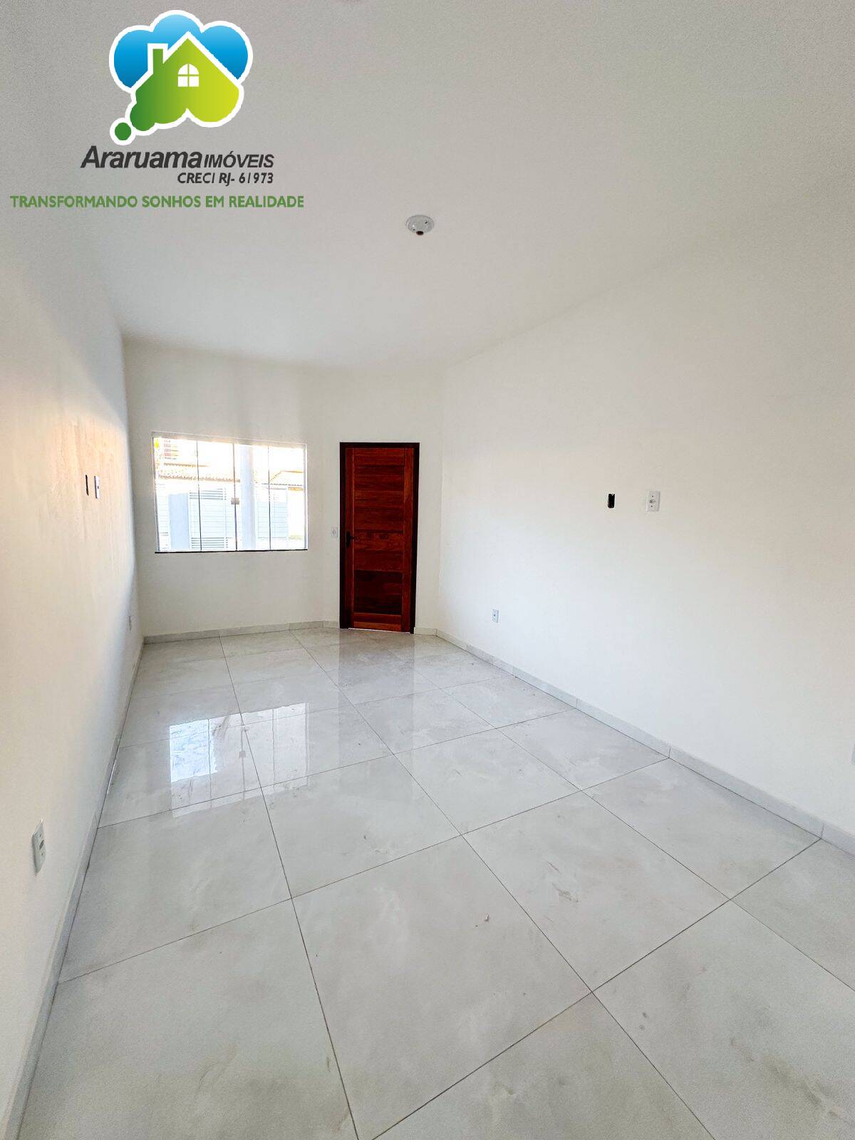 Casa à venda com 3 quartos, 262m² - Foto 4