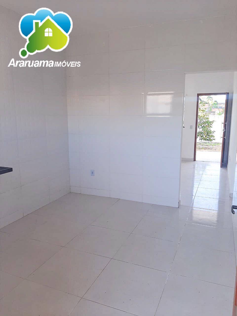 Casa à venda com 2 quartos, 225m² - Foto 2