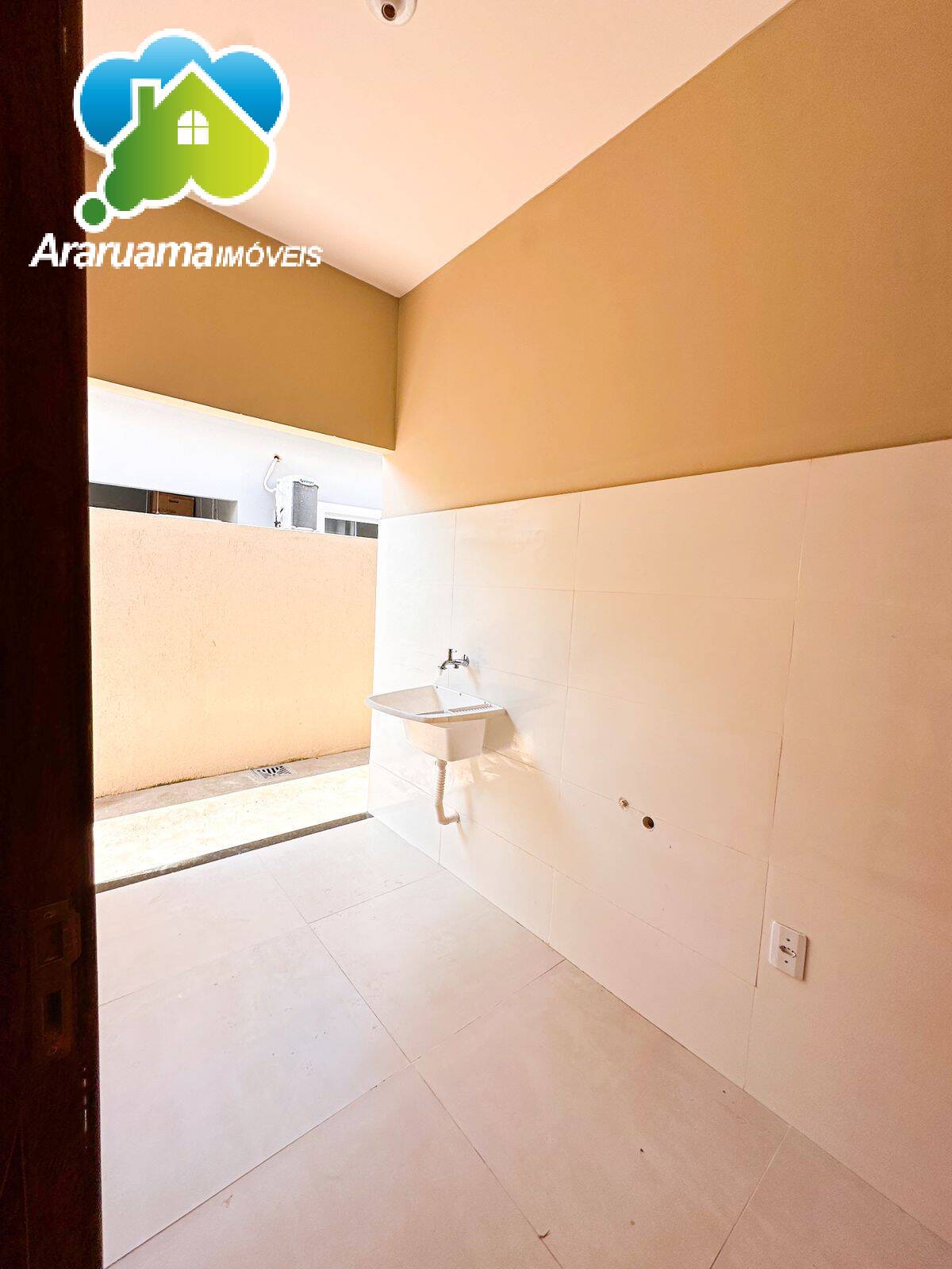 Casa à venda com 3 quartos, 93m² - Foto 14