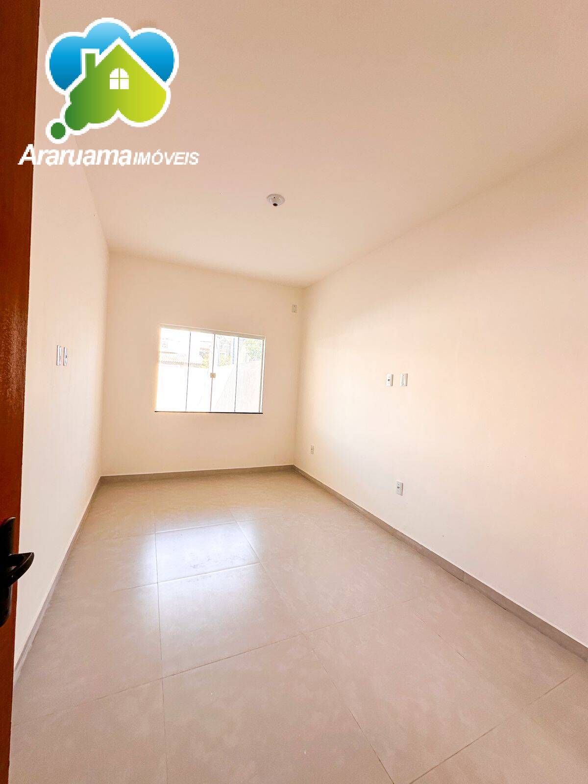 Casa à venda com 3 quartos, 93m² - Foto 5